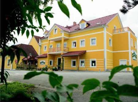 Hotel Dorfwirt Sankt Marein bei Graz Exterior foto
